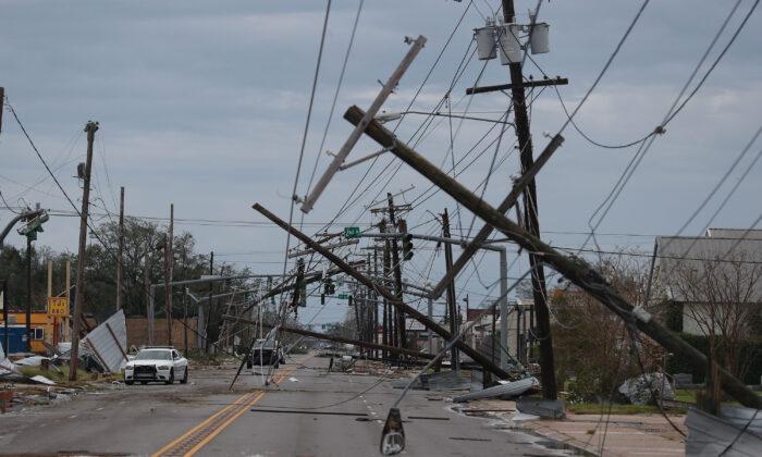 Hurricane Laura Slams Louisiana, Homeland Security Chief Says Storm Still Dangerous