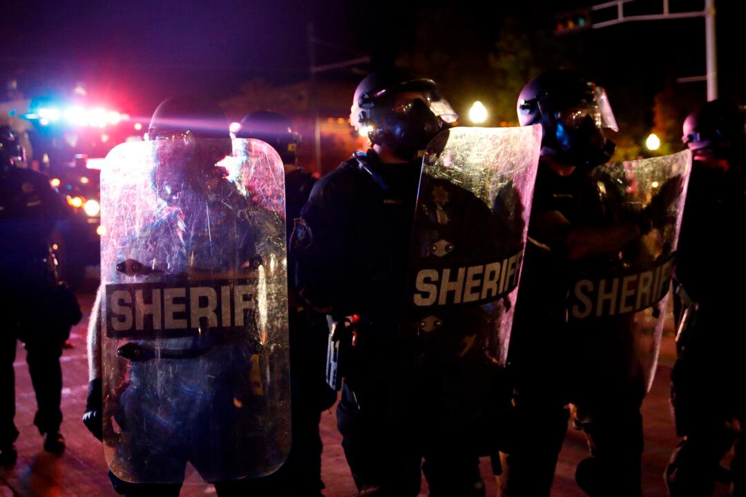 National Guard, Federal Officers Deployed to Kenosha