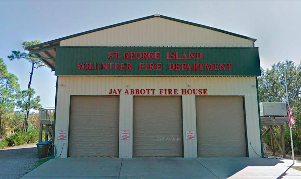 The St. George Island Volunteer Fire Department, 324 E Pine Ave Eastpoint, Florida. (Screenshot/<a href="https://www.google.com/maps/@29.6663836,-84.8581965,3a,45.2y,158.68h,99.74t/data=!3m6!1e1!3m4!1sWyUnW8vDqX4ZPZbzt9xYWQ!2e0!7i13312!8i6656">Google Maps</a>)