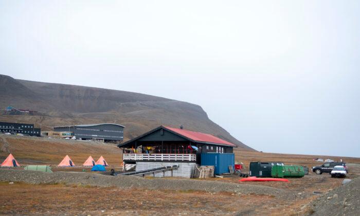Man Killed by Polar Bear on Norway’s Arctic Svalbard Islands