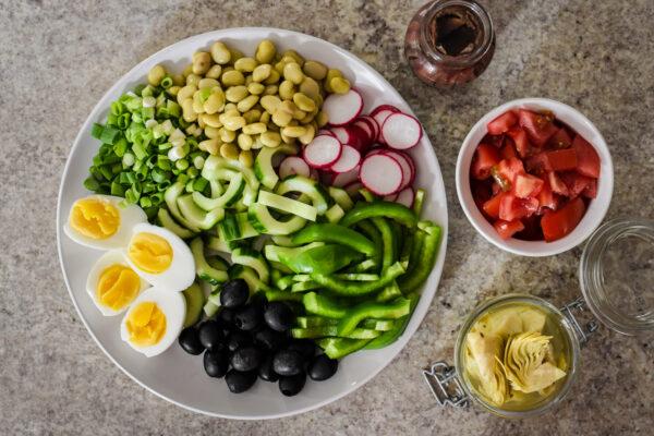 Start assembling your salad.(Audrey Le Goff)