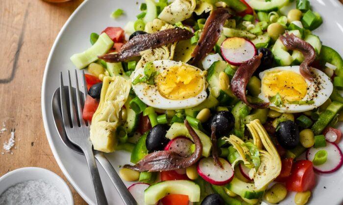 Salade Niçoise, Simple and True