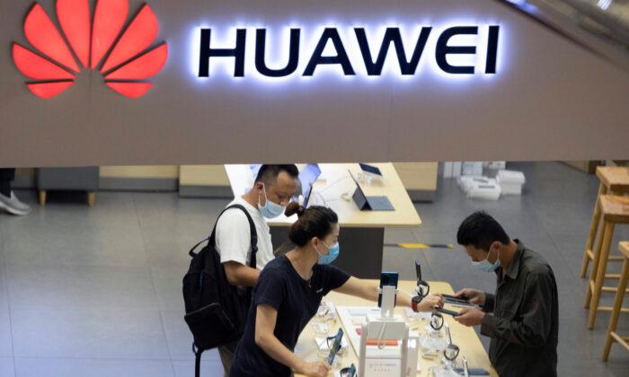 France Won’t Ban Huawei but Favors European 5G Systems