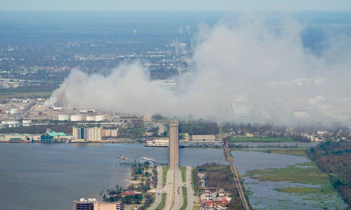 Key Air Monitors Offline After Laura Hits Louisiana Gas Hub