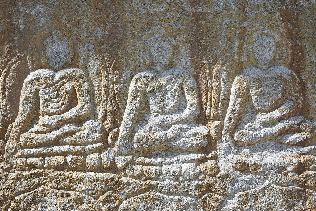 F Manthal Rock (Buddhist inscriptions), Skardu, Gilgit. (CC BY-SA 4.0/Wikimedia Commons)