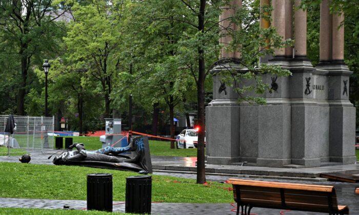 Tearing-Down of John A. Macdonald Statue Condemned by Politicians