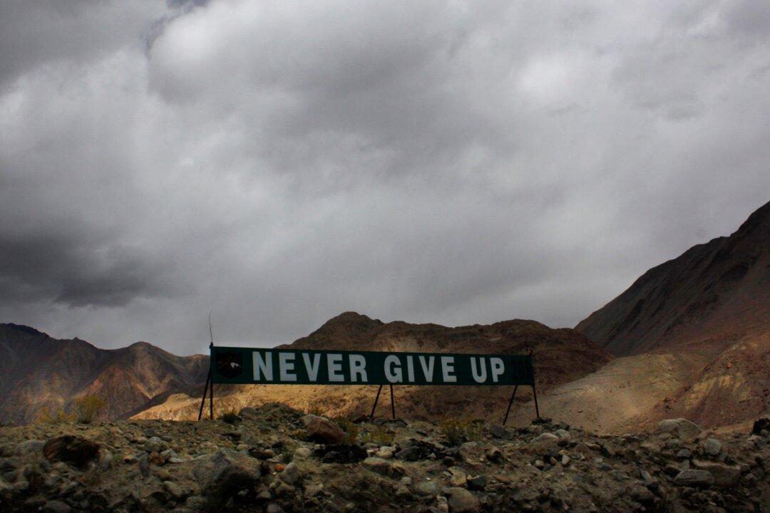 Indian Air Force Remains Deployed at Disputed Border Despite Planned Disengagement With China