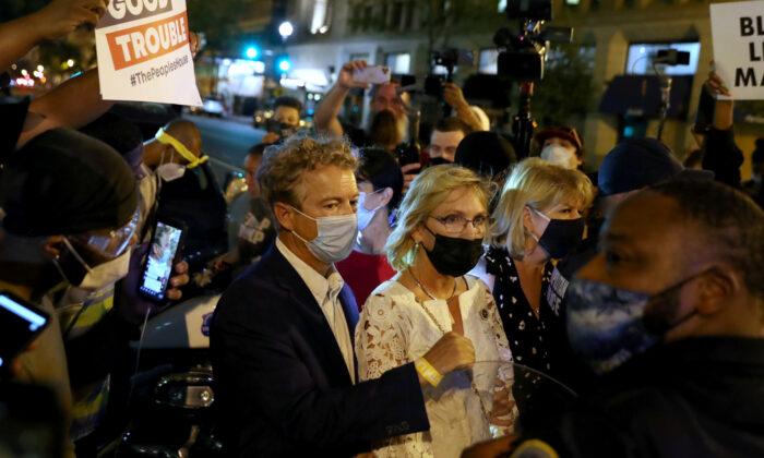Republican Senator, Swarmed by Protesters After Trump Speech, Calls for FBI Probe