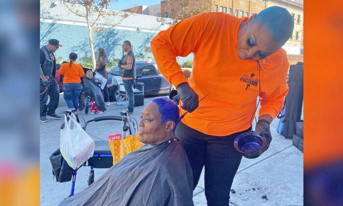 Woman Who Gives Free Makeovers to the Homeless Continues to Support Them Amid Pandemic