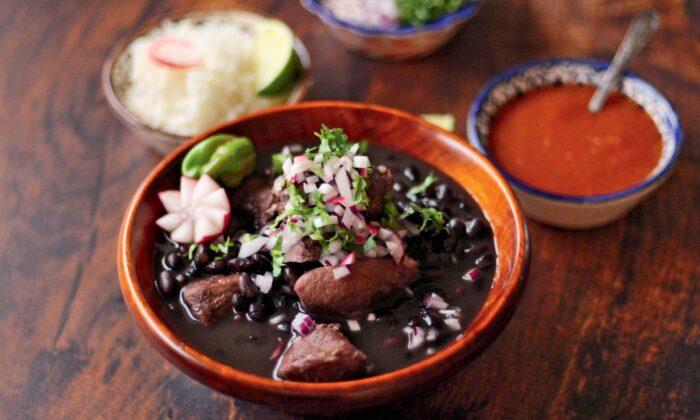 Frijol con Puerco (Pork and Beans)