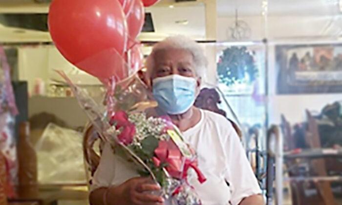 Great-Grandmother Beats CCP Virus After Five Months in Hospital and Rehab