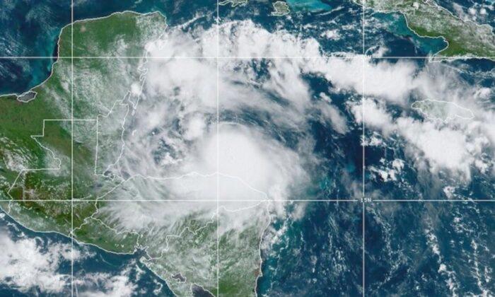 Hurricane Nana Hits Belize, Drives Across Guatemala