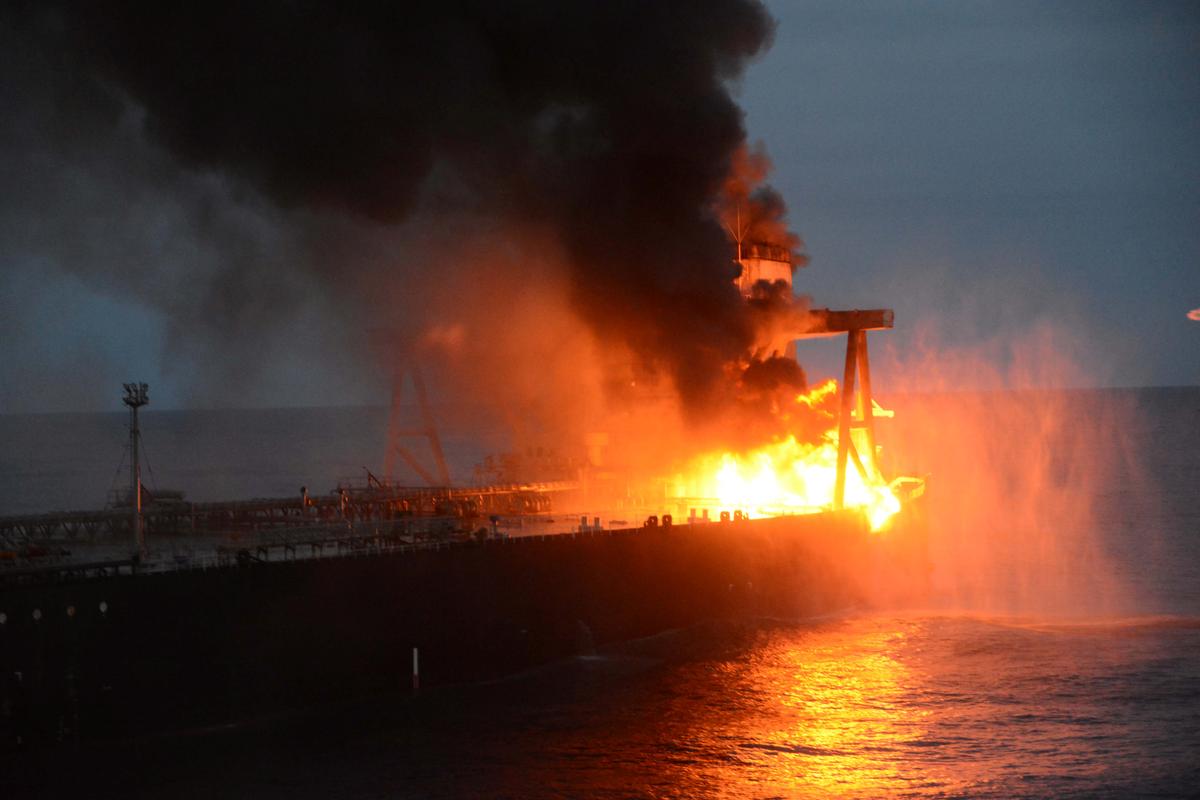 Sri Lanka Tows Supertanker Away From Coast After Fire