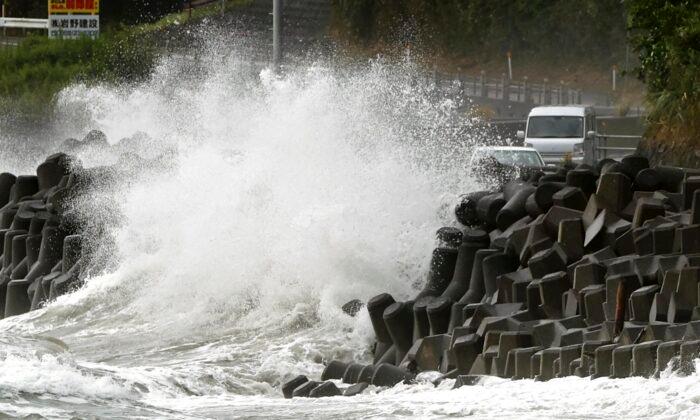 Typhoon Haishen Unleashes Rain, Strong Winds in Southern Japan