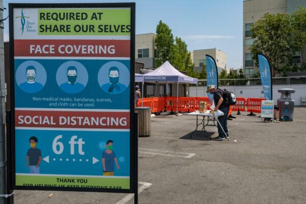 Share Our Selves provides medical services in Costa Mesa, Calif., on Aug. 17, 2020. (John Fredricks/The Epoch Times)