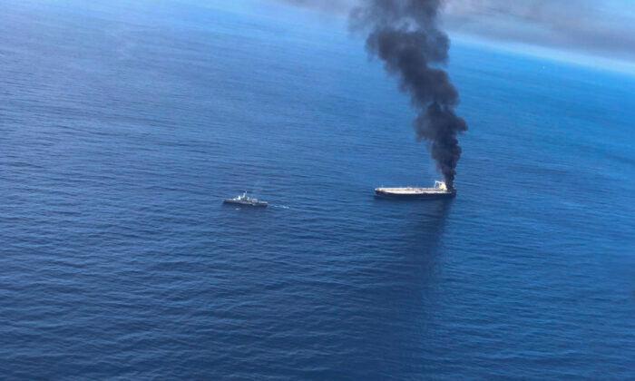 Ships, Aircraft Fight New Fire on Oil Tanker Off Sri Lanka