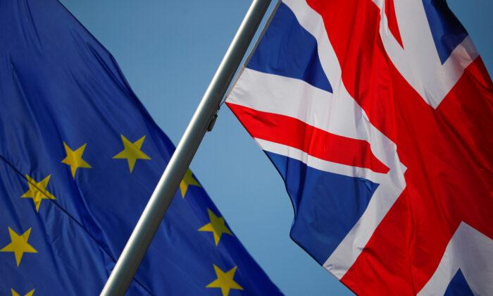 In New Brexit Turmoil, UK May Break Law in ‘Limited Way’