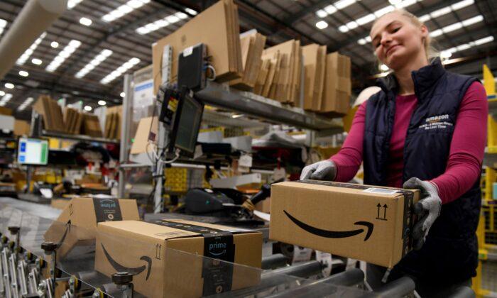 Amazon to Open Fulfilment Centres in Hamilton and Ajax, Promise to Create 2,500 Jobs