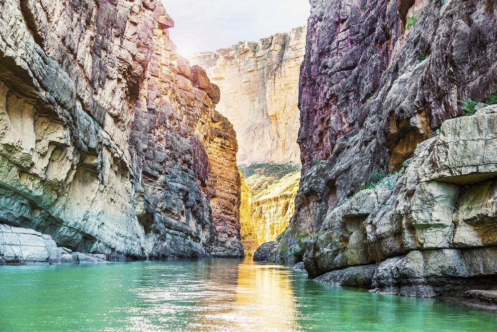 Rio Grande River, Santa Elena Canyon. (Linda Moon/Shutterstock)