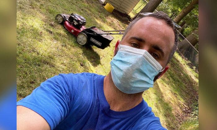Man Starts Free Lawn-Mowing Service for Seniors After Losing His Job to COVID-19