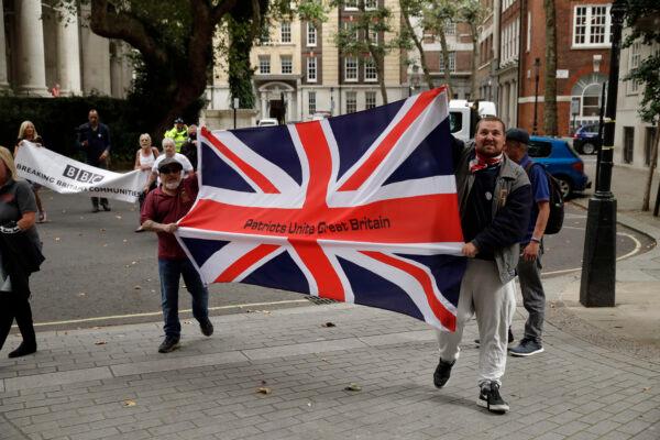 Supporters of Brexit demonstrate outside Europe House in London, on Sept. 9, 2020. (Matt Dunham/ AP Photo)