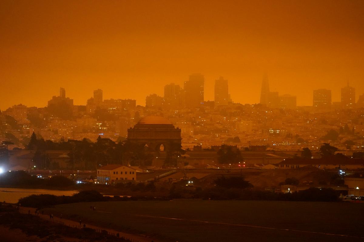 The skyline in the distance behind Crissy Field is barely visible with smoke from wildfires late Wednesday morning, Sept. 9, 2020, in San Francisco. (Eric Risberg/AP)