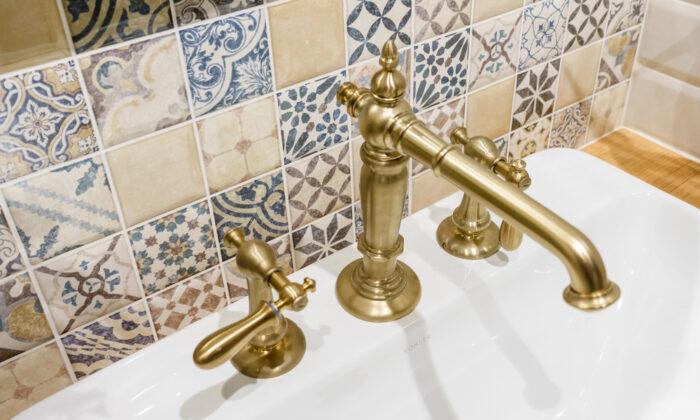 How to Make Old Tarnished Brass Bathroom Fixtures Look Like New