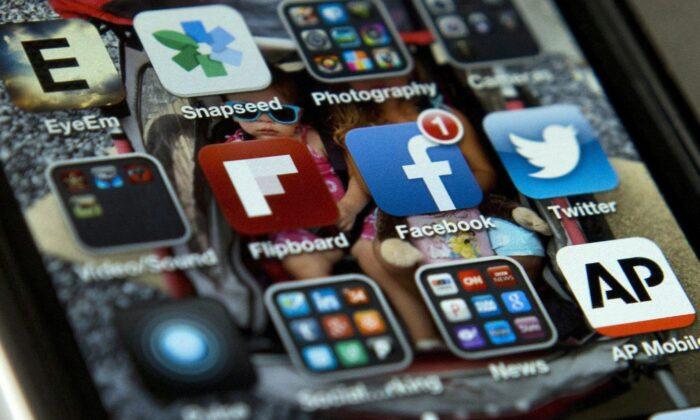 Huntington Beach City Council Imposes Social Media Guidelines