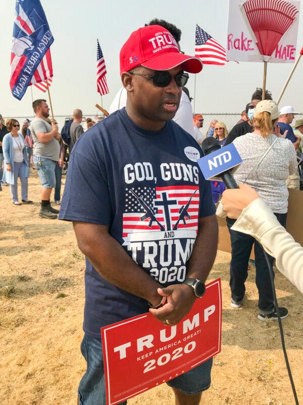 Rashidi Bennett lists what Trump policies he likes, in an interview with The Epoch Times sister media NTD Television at Sacramento McClellan Airport on Sept. 14, 2020. (Ted Lin/The Epoch Times)