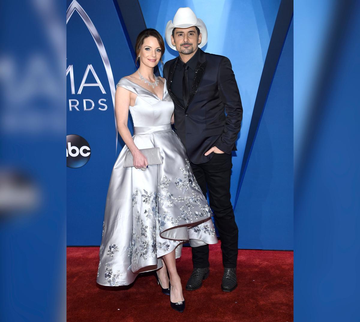 Kimberly Williams-Paisley (L) and Brad Paisley arrive at the 51st annual CMA Awards on Wednesday, Nov. 8, 2017, in Nashville, Tenn. (Evan Agostini/Invision/AP)
