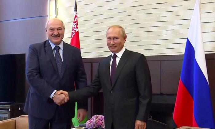 Belarusian Leader Says He Asked Putin for Weapons