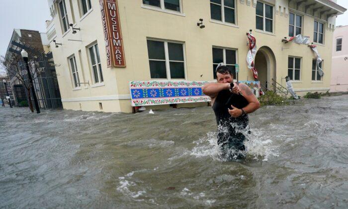 Gulf Coast Braces for 2nd Round of Flooding in Hurricane Sally’s Wake