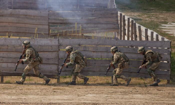 Ukraine-US Military Exercises Begin as Russia Holds Drills in Belarus