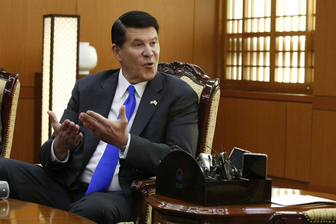 US Envoy Begins 2nd Recent High-Level Visit to Taiwan