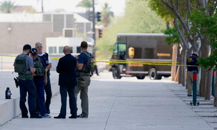 Phoenix Man Charged After Officer Shot Near Federal Courthouse