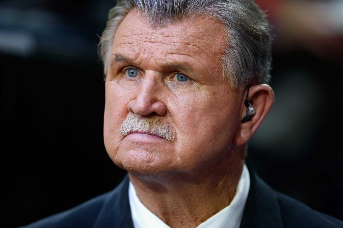 Former American football player, coach, and television commentator Mike Ditka during the 2015 Pro Bowl at University of Phoenix Stadium on Jan. 25, 2015, in Glendale, Ariz. (Christian Petersen/Getty Images)