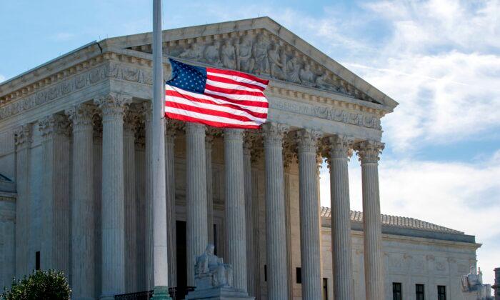 Accident Victims Urge Supreme Court Not to Narrow Ability to Sue Automaker