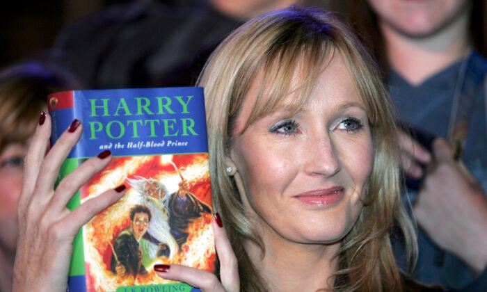 Australian Bookstore Bans ‘Harry Potter’ From Shelves