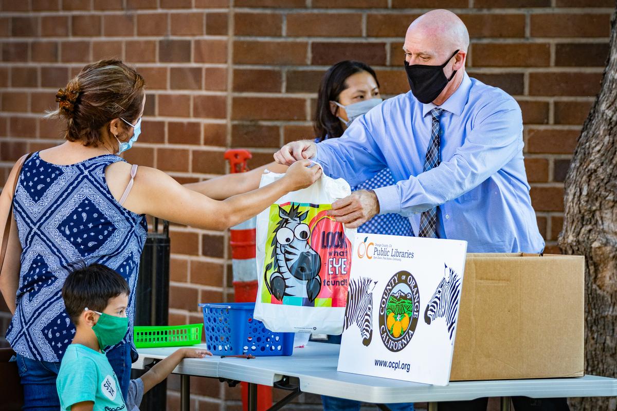 OC Public Libraries to Bring Internet to Low-Access Communities