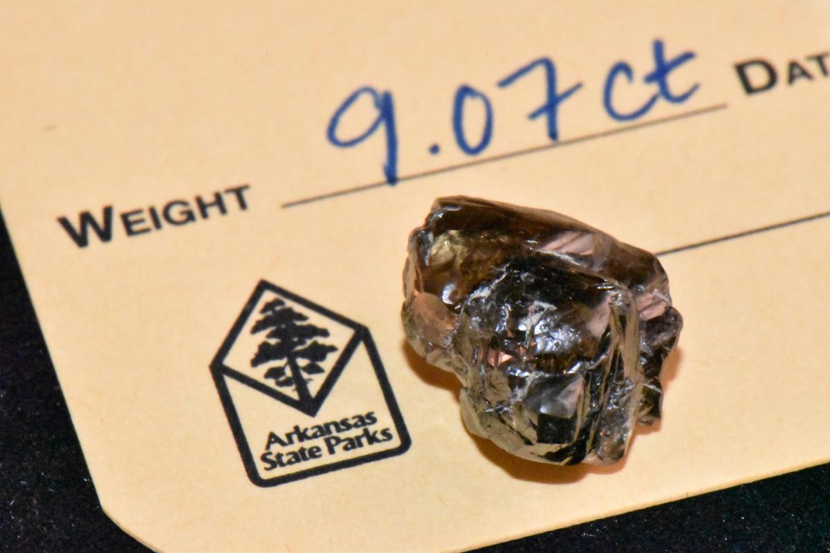 (<a href="https://www.arkansasstateparks.com/news/visitor-finds-9-carat-diamond-crater-diamonds-state-park">The State Parks of Arkansas</a>)