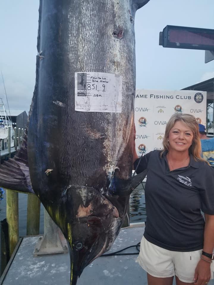 Ginger Ann Myers with her massive marlin (Courtesy of <a href="https://www.mongooffshore.com/">MONGO Offshore Challenge</a>)