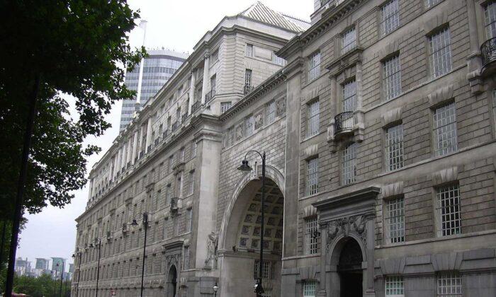 Critics Challenge New UK Bill Authorizing Lawbreaking by MI5, Police Informants
