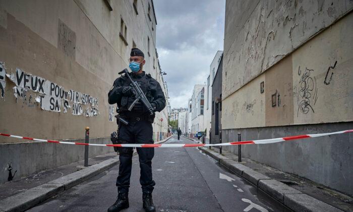 Mosques in Two French Cities Under Police Protection After Threats