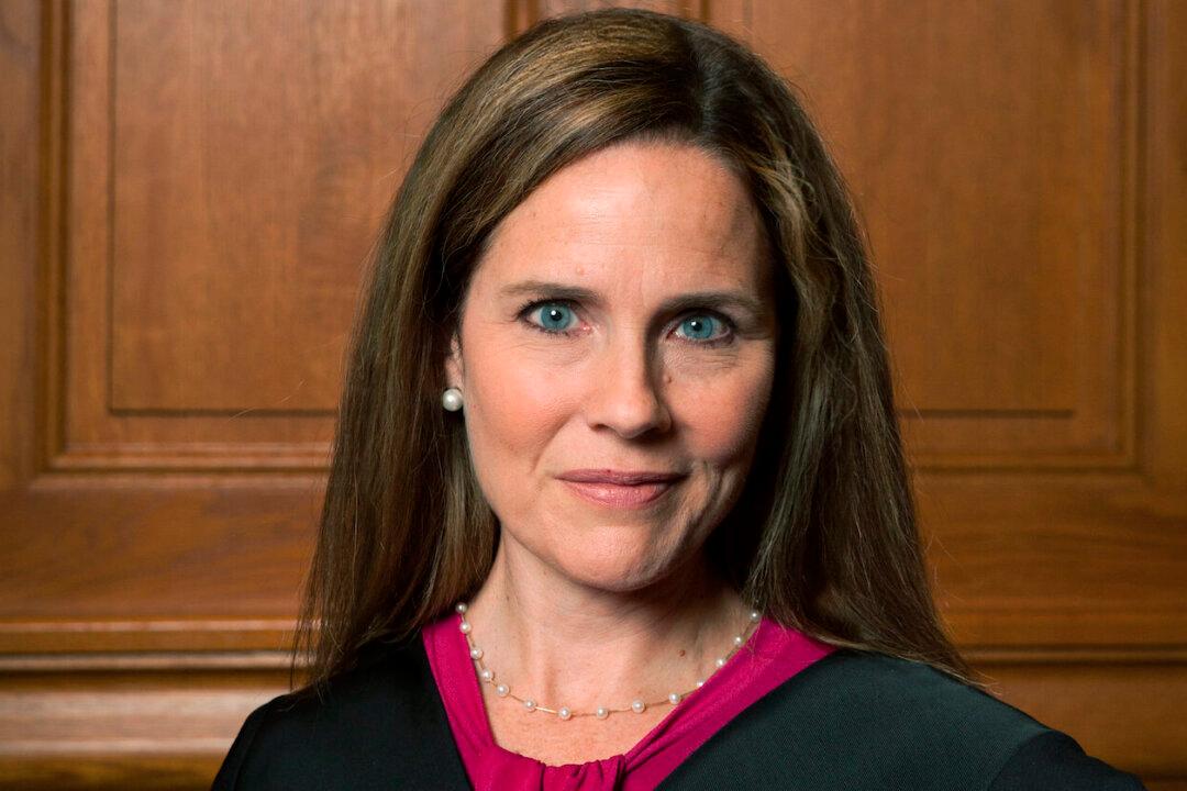 Trump to Nominate Amy Coney Barrett as New Supreme Court Justice, Senator Says