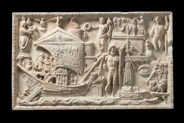 <br/>Sculptural relief of a port. Torlonia Collection. (Lorenzo De Masi/Torlonia Foundation)