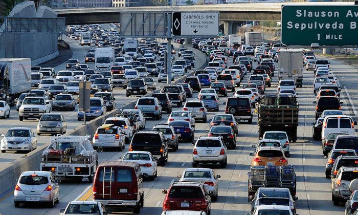 Memorial Day Weekend Travel Crunch Begins on Roadways and LAX