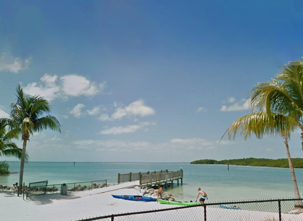 Sombrero Beach, Florida. (Screenshot/<a href="https://www.google.com/maps/@24.6920331,-81.0868975,3a,38.6y,228.45h,87.49t/data=!3m7!1e1!3m5!1sH1kcjzKlNcwV0zaNG7XMrw!2e0!6s%2F%2Fgeo2.ggpht.com%2Fcbk%3Fpanoid%3DH1kcjzKlNcwV0zaNG7XMrw%26output%3Dthumbnail%26cb_client%3Dmaps_sv.tactile.gps%26thumb%3D2%26w%3D203%26h%3D100%26yaw%3D287.11053%26pitch%3D0%26thumbfov%3D100!7i13312!8i6656">Google Maps</a>)