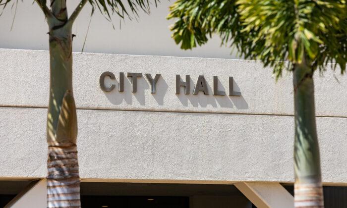 Huntington Beach Resumes In-Person City Council Meetings 