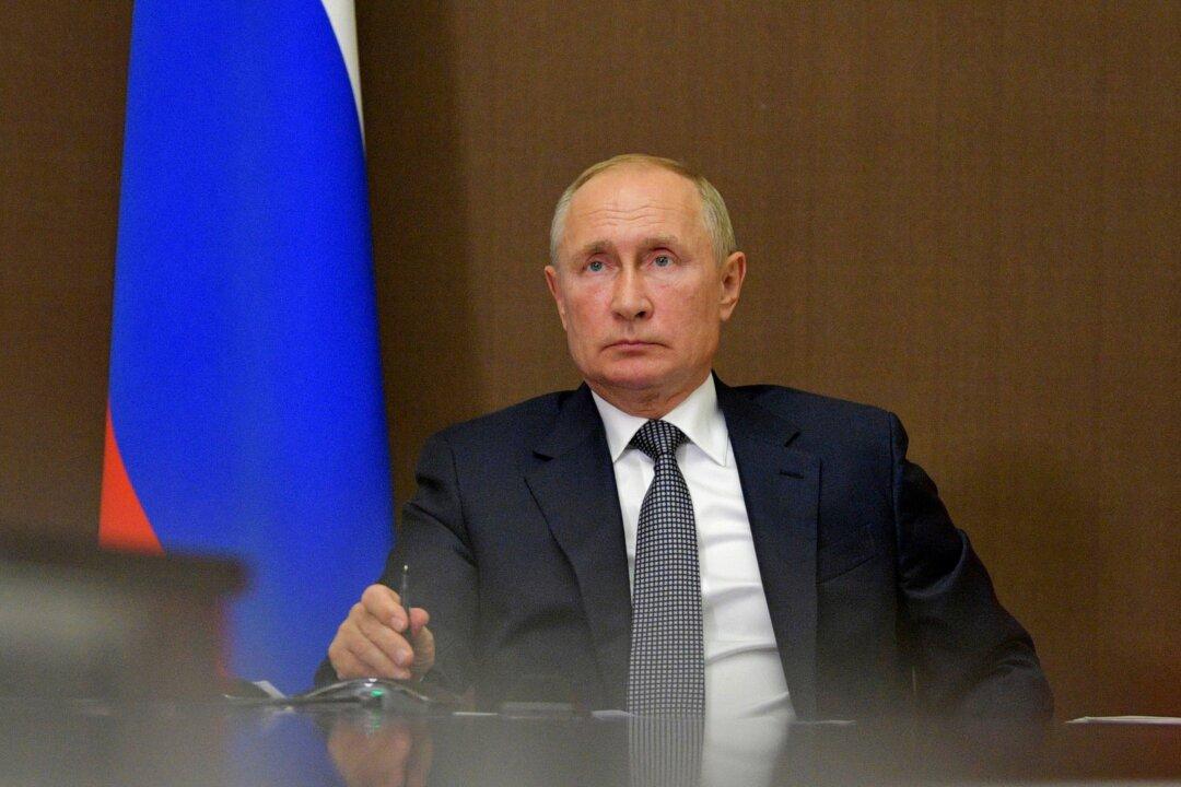 Putin Won’t Congratulate Winner of US Election Until Legal Challenges Settled