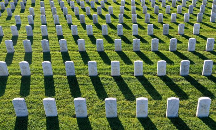 Patriot Honors Over 3,200 Military Heroes by Touching Every Headstone at Vermont Cemetery